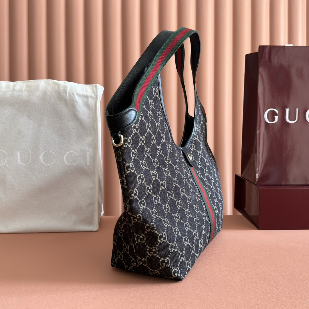 Gucci Giglio GG Supreme Monogram Brown shoulder everyday
