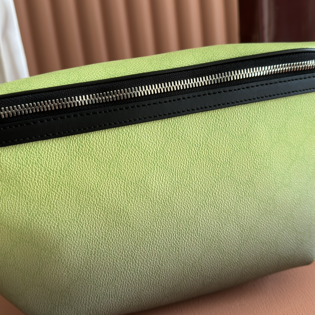 Gucci Light green crossbody