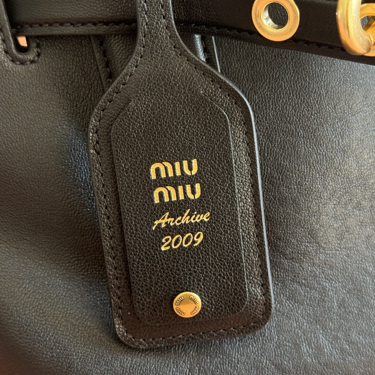 MiuMiu bag 】Aventure 。 ， Nappa ， 。aventure nappa miu ， ， ， ， ， ， ， — photo 6