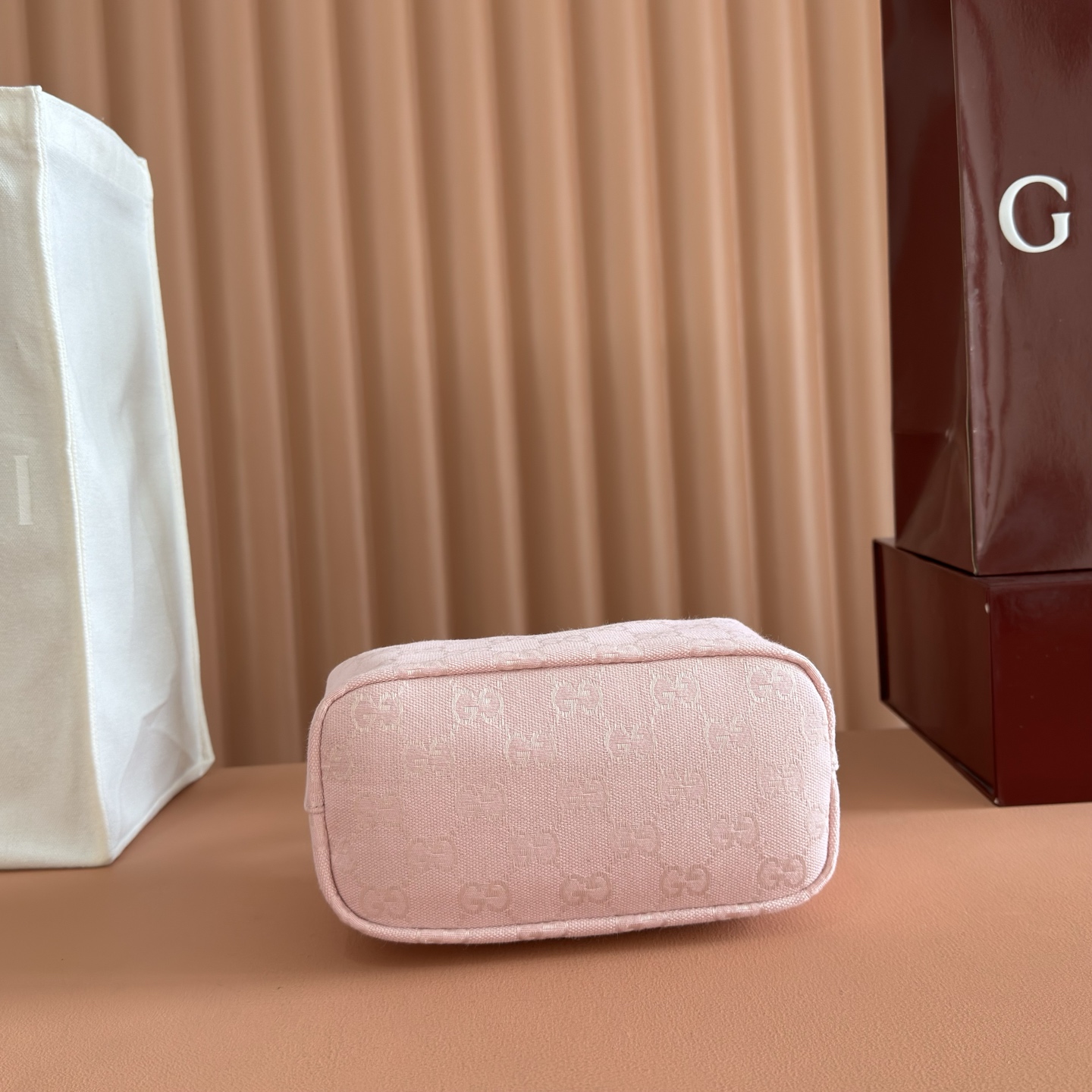 Gucci Vanity Pink GG canvas shoulder everyday