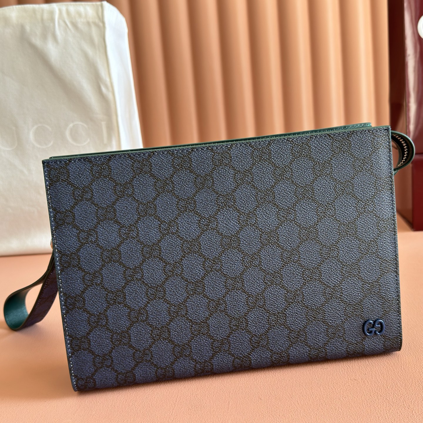 Gucci GG Supreme Clutch Dark Brown Standard crossbody