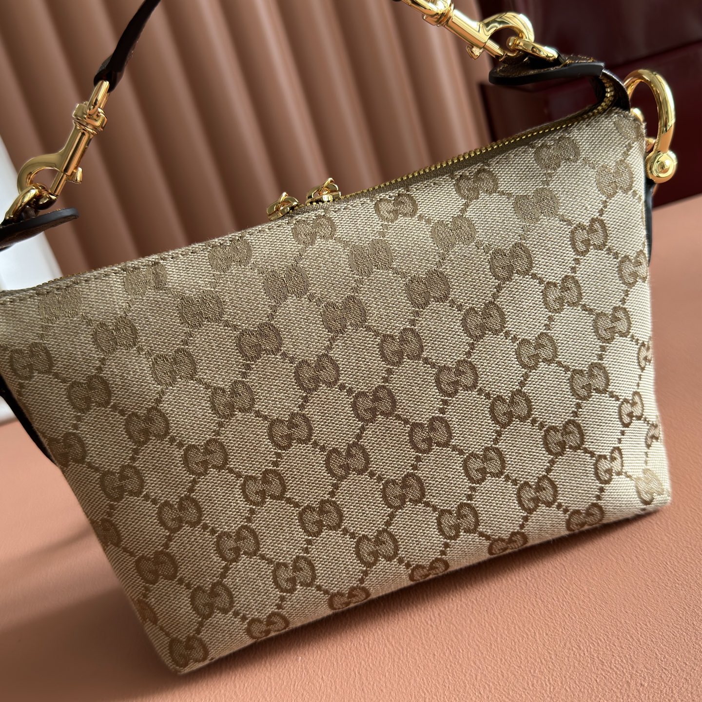 Gucci Brera GG Supreme beige brown crossbody everyday