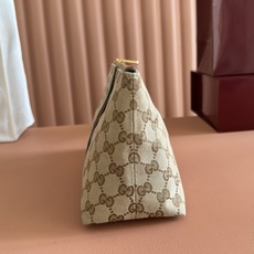 💋💋💋【原厂皮配置专柜全套包装】2026春夏系列全新上市。全新小皮具设计甄选轻盈挺括的GG帆布打造,以复 💋💋💋【原厂皮配置专柜全套包装】2026春夏系列全新上市。全新小皮具设计甄选轻盈挺括的GG帆布打造,以复