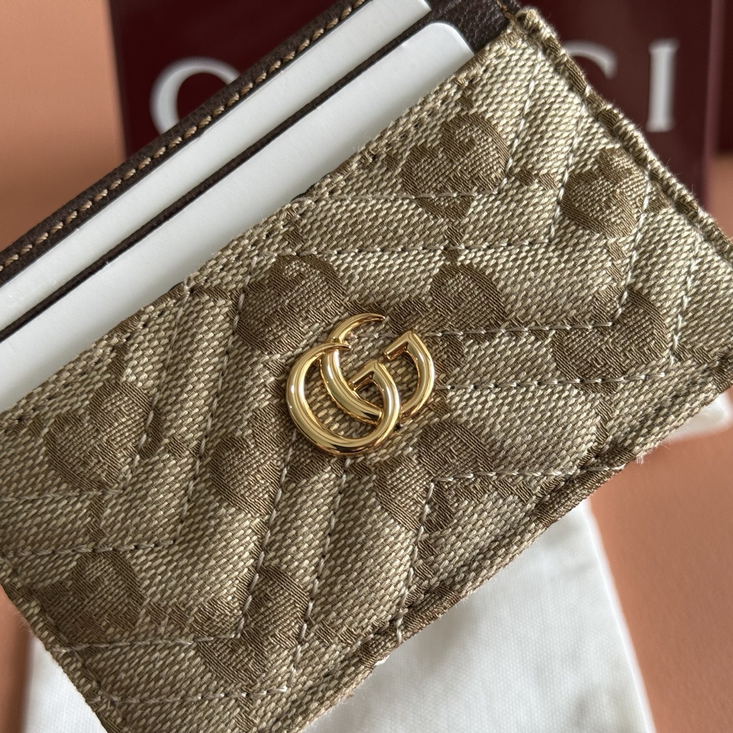 【配全套原厂专柜包装】💞Generation Gucci系列深入探索品牌的典藏元素和视觉密码,将不同世代 【配全套原厂专柜包装】💞Generation Gucci系列深入探索品牌的典藏元素和视觉密码,将不同世代