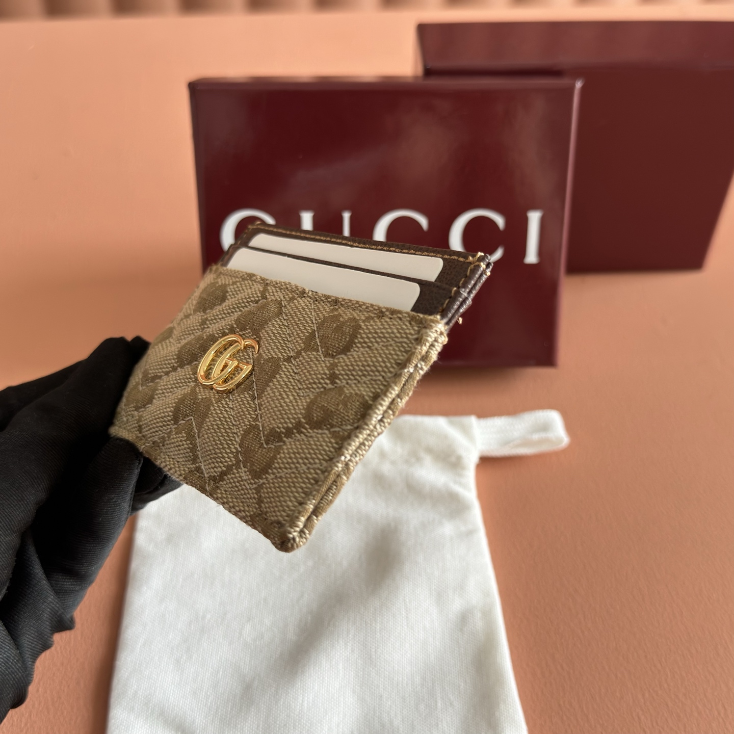 【配全套原厂专柜包装】💞Generation Gucci系列深入探索品牌的典藏元素和视觉密码,将不同世代 【配全套原厂专柜包装】💞Generation Gucci系列深入探索品牌的典藏元素和视觉密码,将不同世代