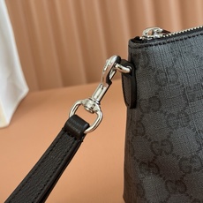 【配全套原厂专柜包装】Generation Gucci古驰世代系列深入探索品牌的典藏元素,将不同世代的设 【配全套原厂专柜包装】Generation Gucci古驰世代系列深入探索品牌的典藏元素,将不同世代的设