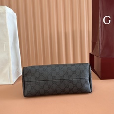 【配全套原厂专柜包装】Generation Gucci古驰世代系列深入探索品牌的典藏元素,将不同世代的设 【配全套原厂专柜包装】Generation Gucci古驰世代系列深入探索品牌的典藏元素,将不同世代的设