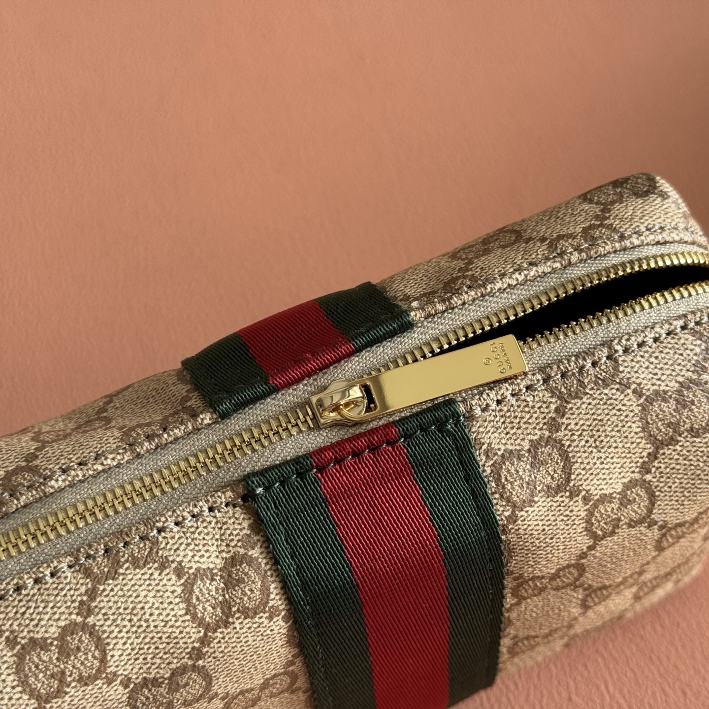 💋💋💋【配全套原厂专柜包装】《古驰世代》(Generation Gucci)系列深入探索品牌典藏元素,将 💋💋💋【配全套原厂专柜包装】《古驰世代》(Generation Gucci)系列深入探索品牌典藏元素,将