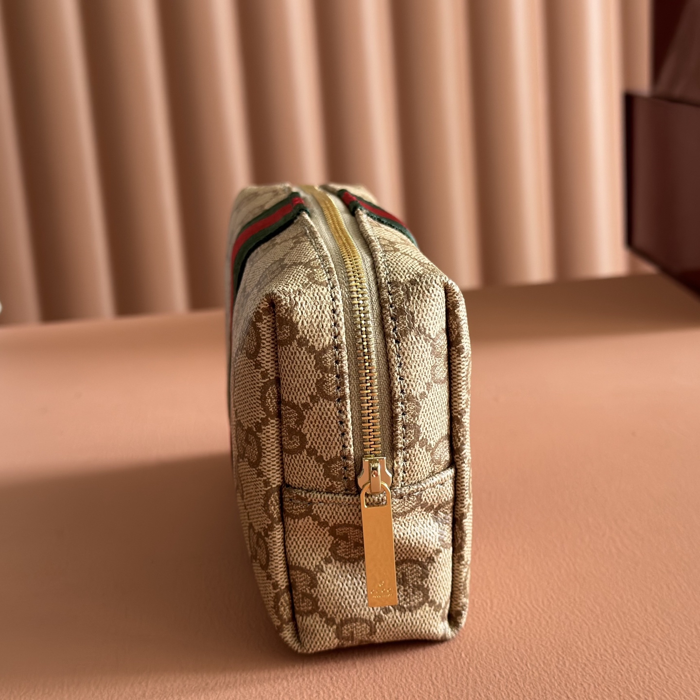 💋💋💋【配全套原厂专柜包装】《古驰世代》(Generation Gucci)系列深入探索品牌典藏元素,将 💋💋💋【配全套原厂专柜包装】《古驰世代》(Generation Gucci)系列深入探索品牌典藏元素,将