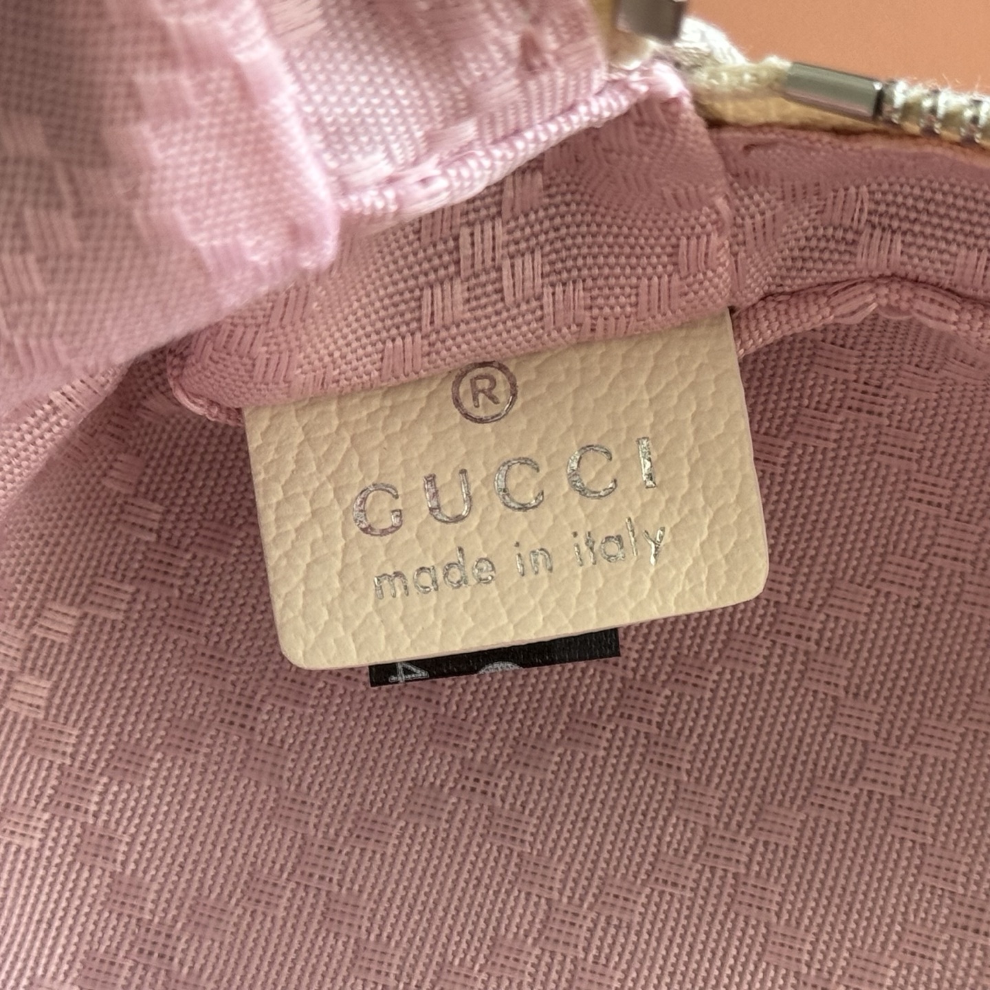 💋💋💋【配全套原厂专柜包装】《古驰世代》(Generation Gucci)系列深入探索品牌典藏元素,将 💋💋💋【配全套原厂专柜包装】《古驰世代》(Generation Gucci)系列深入探索品牌典藏元素,将
