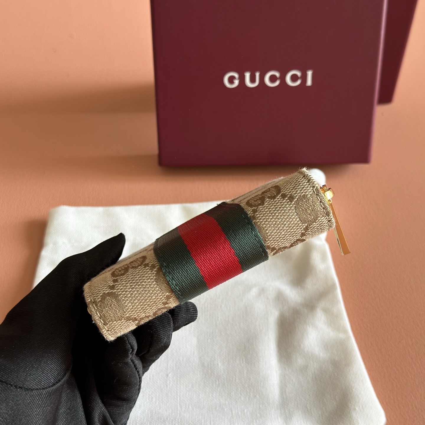 💋💋💋【原厂配置专柜全套包装】2026最新系列全新上市全新GG布艺卡包单品精妙诠释品牌对优质材质的不懈追