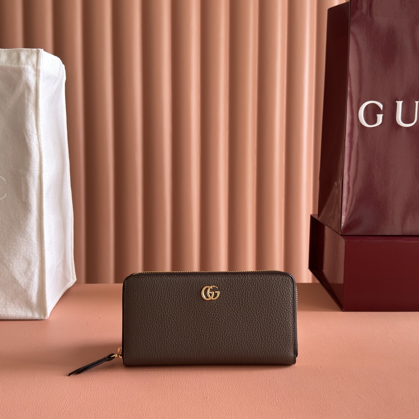 💋💋💋【配全套原厂专柜包装】Generation Gucci 深入探索品牌的典藏元素，将不同世代的设计融