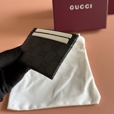 ⛰️⛰️⛰️。【配全套原厂专柜包装】💞Generation Gucci深入探索品牌典藏元素,将不同世代的 ⛰️⛰️⛰️。【配全套原厂专柜包装】💞Generation Gucci深入探索品牌典藏元素,将不同世代的