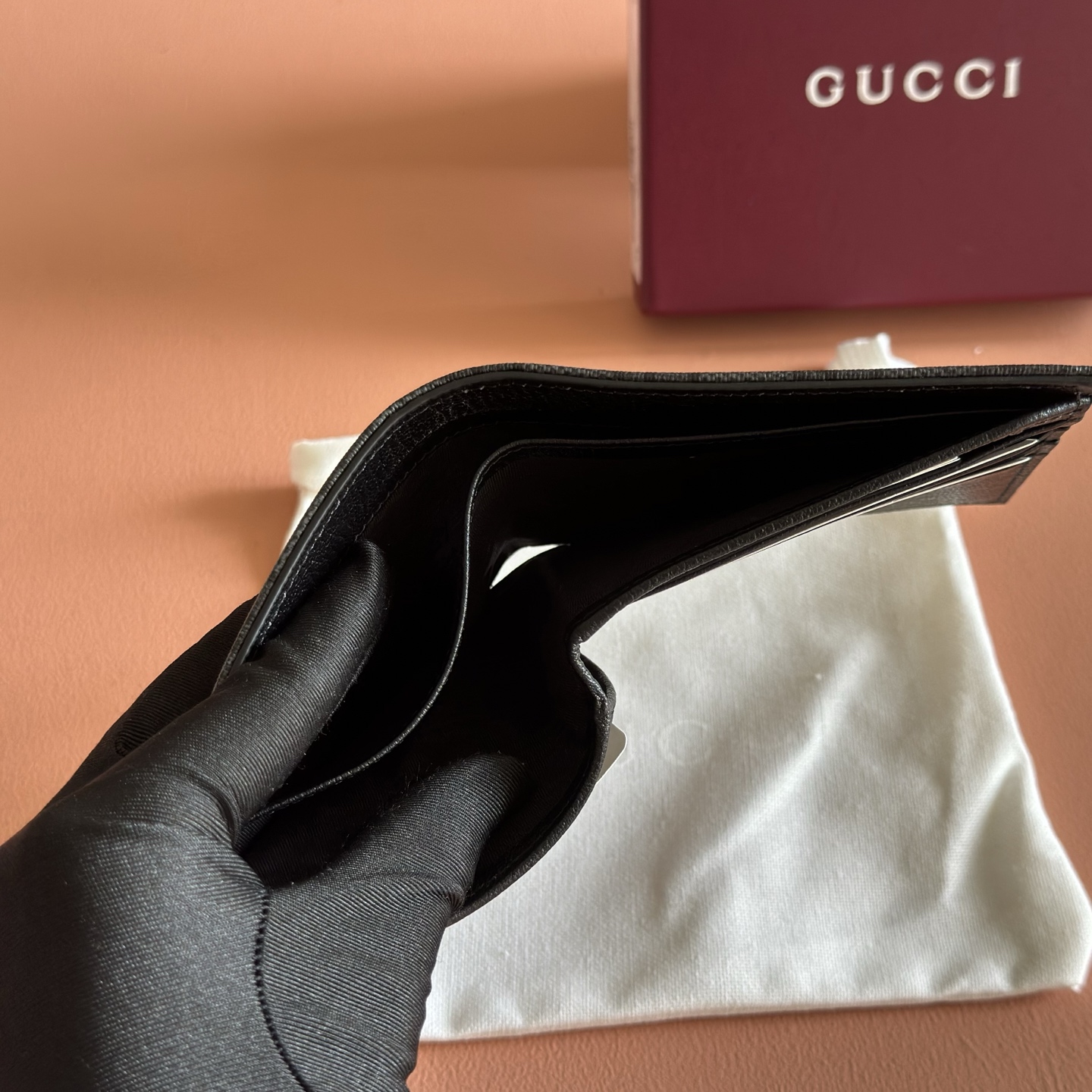 ⛰️⛰️⛰️【配全套原厂专柜包装】💞《Generation Gucci》系列深入探索品牌典藏密码，将不同