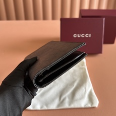 ⛰️⛰️⛰️【配全套原厂专柜包装】💞Generation Gucci 探索品牌的典藏元素,将不同世代的设 ⛰️⛰️⛰️【配全套原厂专柜包装】💞Generation Gucci 探索品牌的典藏元素,将不同世代的设