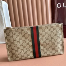 ⛰️⛰️⛰️《配全套原厂专柜包装》💞Generation Gucci 深入探索品牌档案代码,将不同世代的 ⛰️⛰️⛰️《配全套原厂专柜包装》💞Generation Gucci 深入探索品牌档案代码,将不同世代的