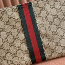 ⛰️⛰️⛰️《配全套原厂专柜包装》💞Generation Gucci 深入探索品牌档案代码,将不同世代的 ⛰️⛰️⛰️《配全套原厂专柜包装》💞Generation Gucci 深入探索品牌档案代码,将不同世代的