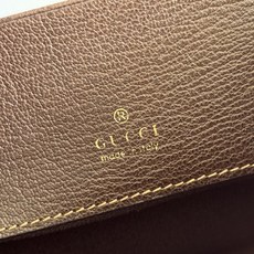 ⛰️⛰️⛰️《配全套原厂专柜包装》💞Generation Gucci 深入探索品牌档案代码,将不同世代的 ⛰️⛰️⛰️《配全套原厂专柜包装》💞Generation Gucci 深入探索品牌档案代码,将不同世代的