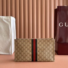 ⛰️⛰️⛰️《配全套原厂专柜包装》💞Generation Gucci 深入探索品牌档案代码,将不同世代的 ⛰️⛰️⛰️《配全套原厂专柜包装》💞Generation Gucci 深入探索品牌档案代码,将不同世代的
