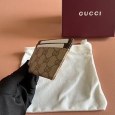 ⛰️⛰️⛰️。【配全套原厂专柜包装】💞Generation Gucci深入探索品牌典藏元素,将不同世代的 ⛰️⛰️⛰️。【配全套原厂专柜包装】💞Generation Gucci深入探索品牌典藏元素,将不同世代的