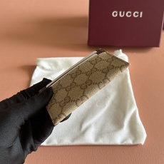 ⛰️⛰️⛰️。【配全套原厂专柜包装】💞Generation Gucci深入探索品牌典藏元素,将不同世代的 ⛰️⛰️⛰️。【配全套原厂专柜包装】💞Generation Gucci深入探索品牌典藏元素,将不同世代的