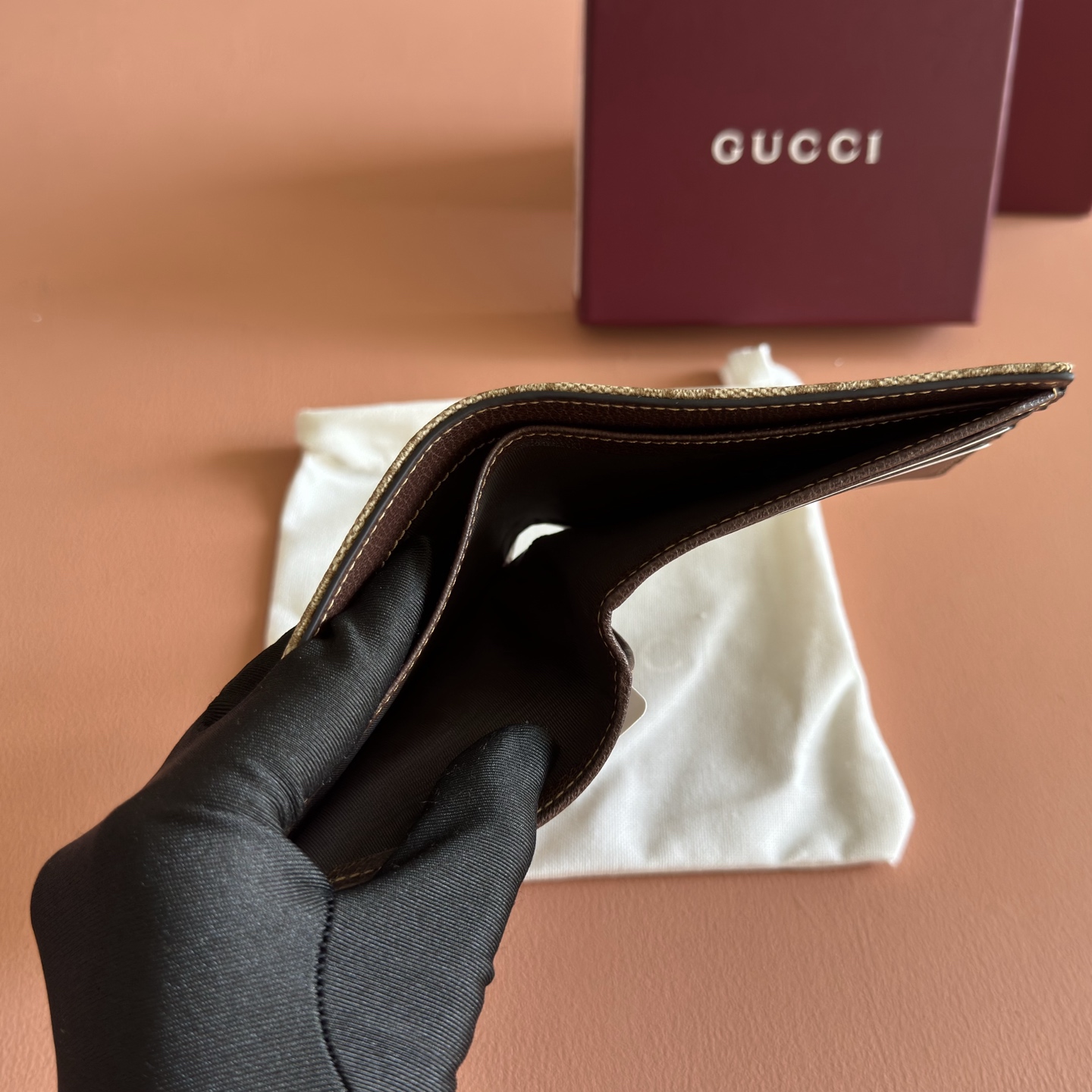 ⛰️⛰️⛰️【配全套原厂专柜包装】💞《Generation Gucci》系列深入探索品牌典藏密码，将不同