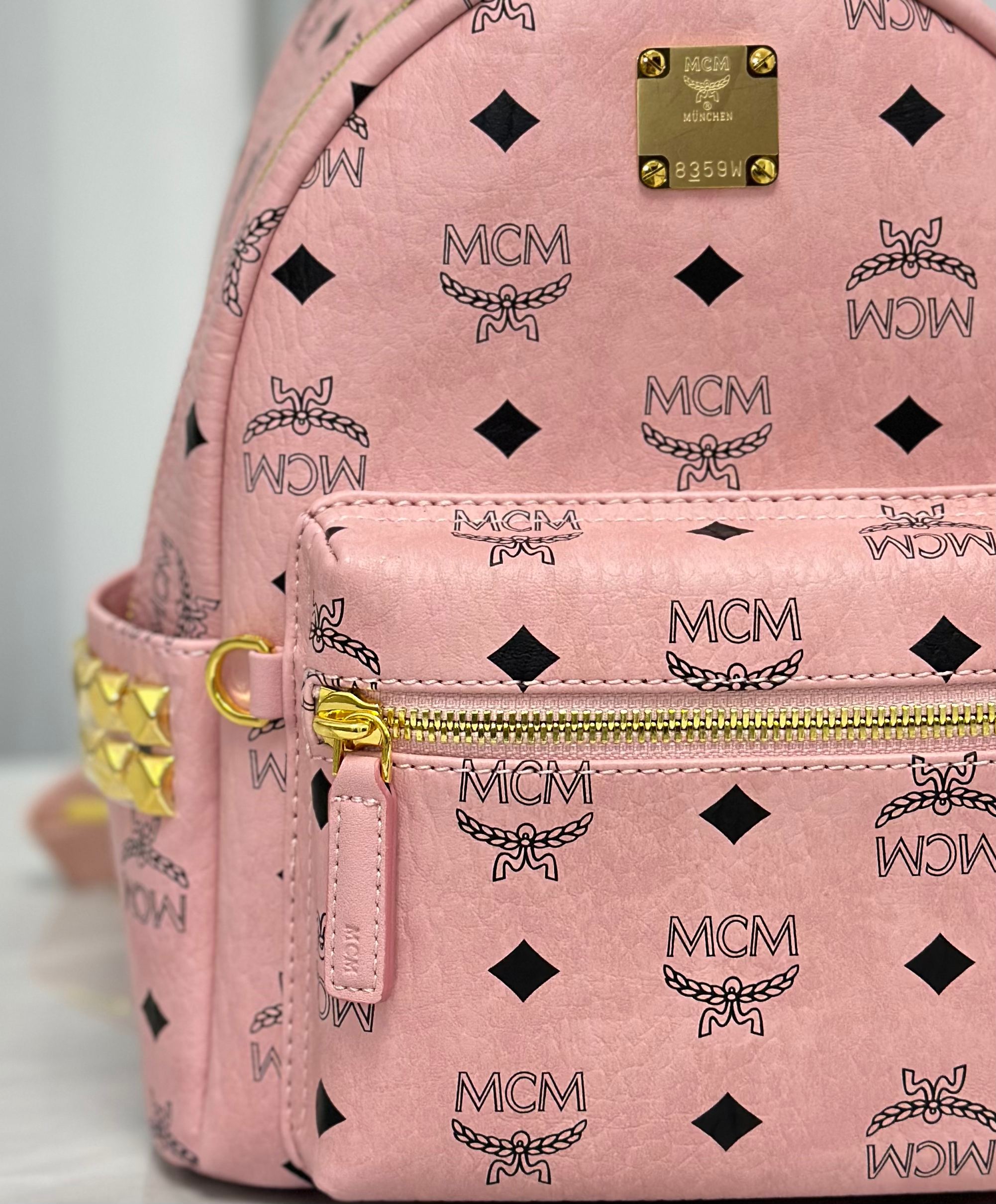 𝗠𝗖𝗠 𝗦𝘁𝗮𝗿𝗸 𝗩𝗶𝘀𝗲𝘁𝗼𝘀🆕最新版本新版⬆️桃花粉-Mini#背包·Cp独家®️老花满印# 这款