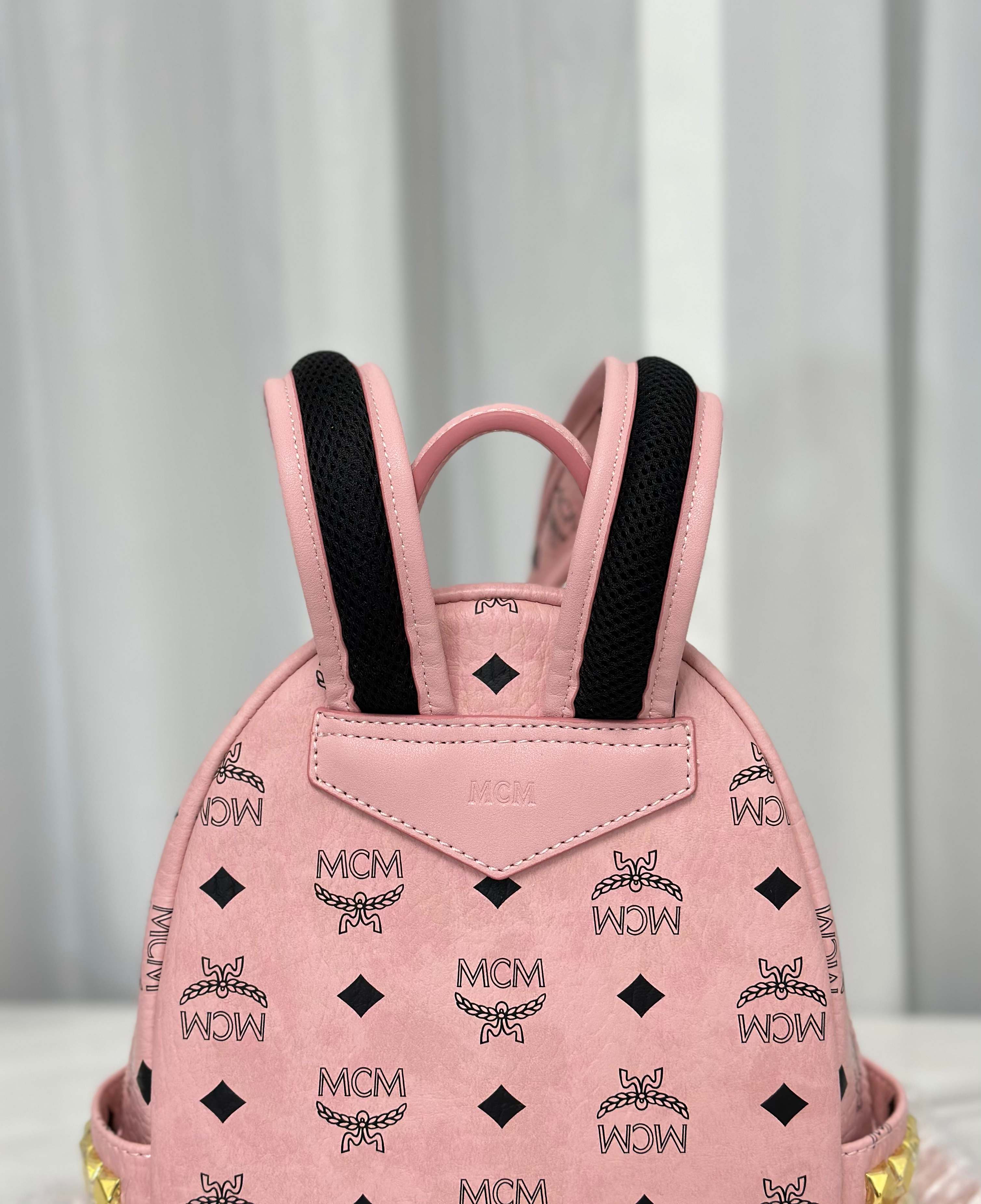 𝗠𝗖𝗠 𝗦𝘁𝗮𝗿𝗸 𝗩𝗶𝘀𝗲𝘁𝗼𝘀🆕最新版本新版⬆️桃花粉-Mini#背包·Cp独家®️老花满印# 这款