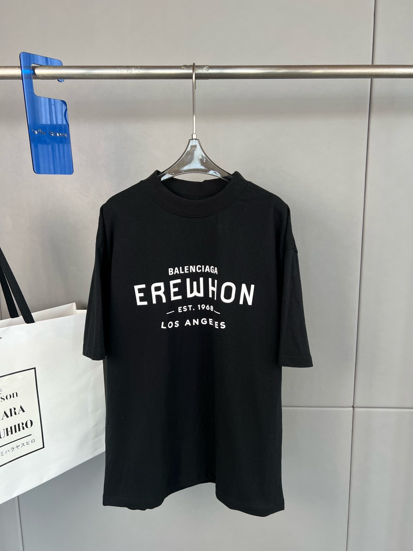 BANCIAGA 巴黎 早春新款 联名ERHON超市印花字母短袖T恤、宽松版型、男女同款码数S  M  L  XL