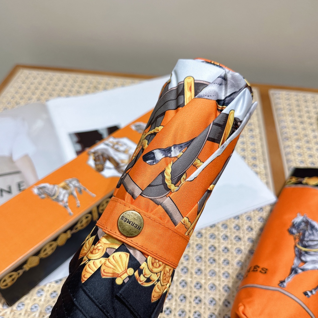 爱马仕Hermès2024新款极品H家三折自动伞重磅呈现以其精湛的工艺技术和源源不断的想像力新涂层技术伞