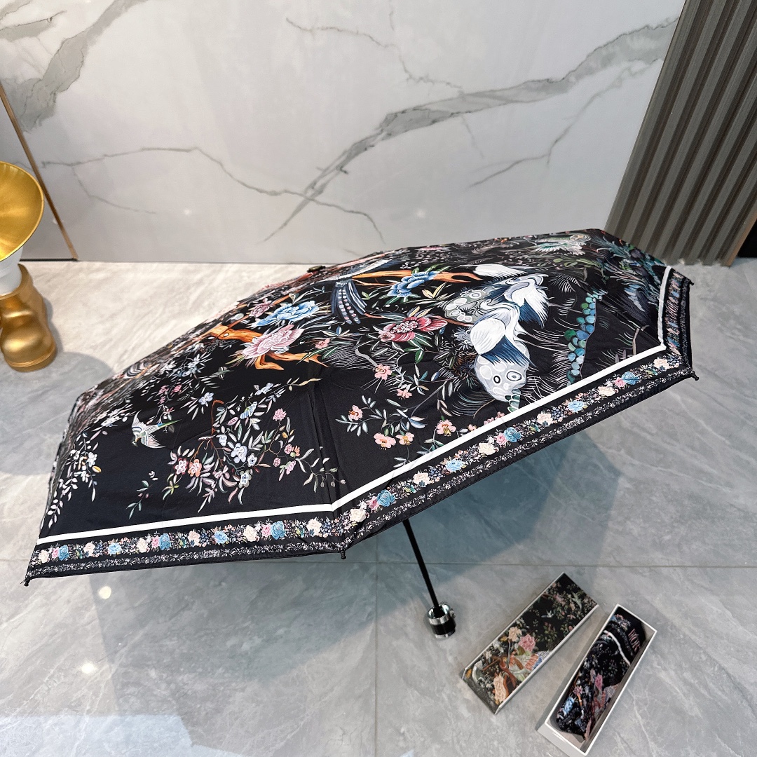 DIOR迪奥2024新款五折折叠晴雨伞时尚原单代工品质细节精致看得见的品质打破一成不变色泽纯正艳丽！