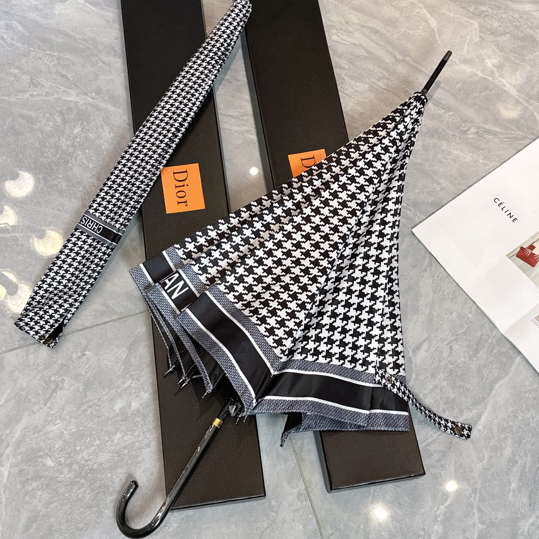 Dior迪奥经典好看的千鸟格长伞绝对是今年消费者大大的福利迪奥爱好者们不容错过的精品配高档原版包装火爆明