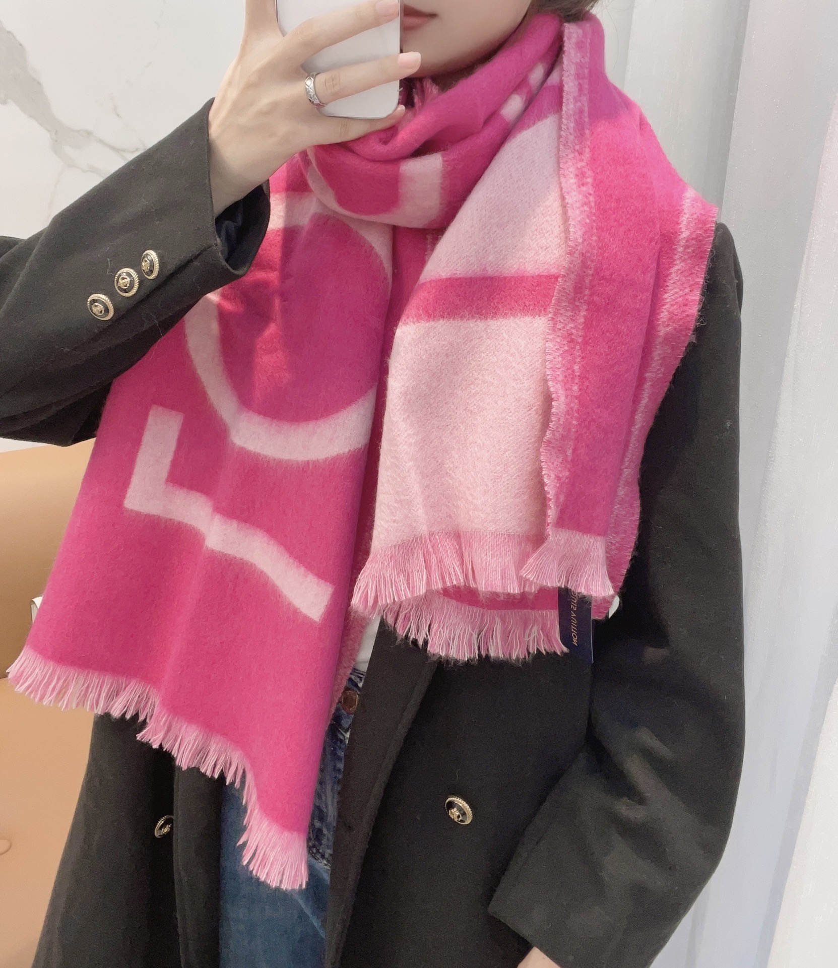 Buy First Copy Replica
 Louis Vuitton Scarf Cashmere Wool