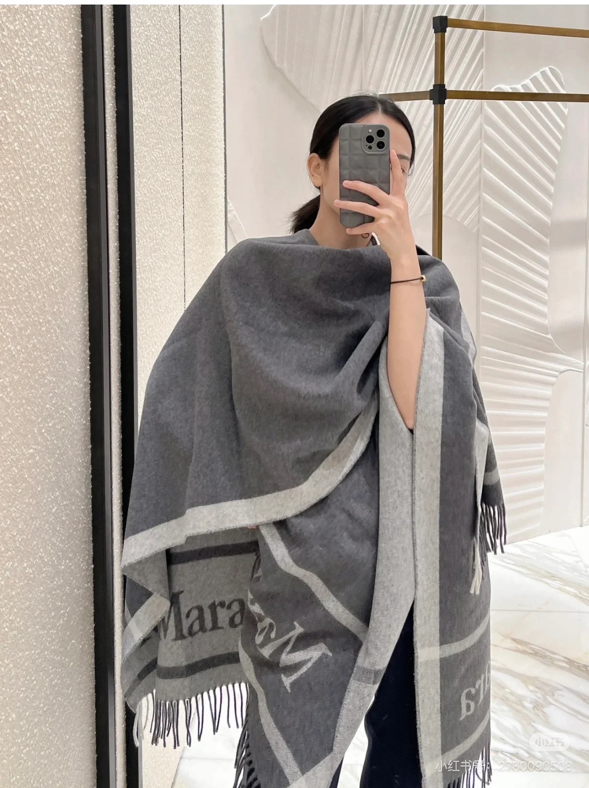 [McQueen Scarves]