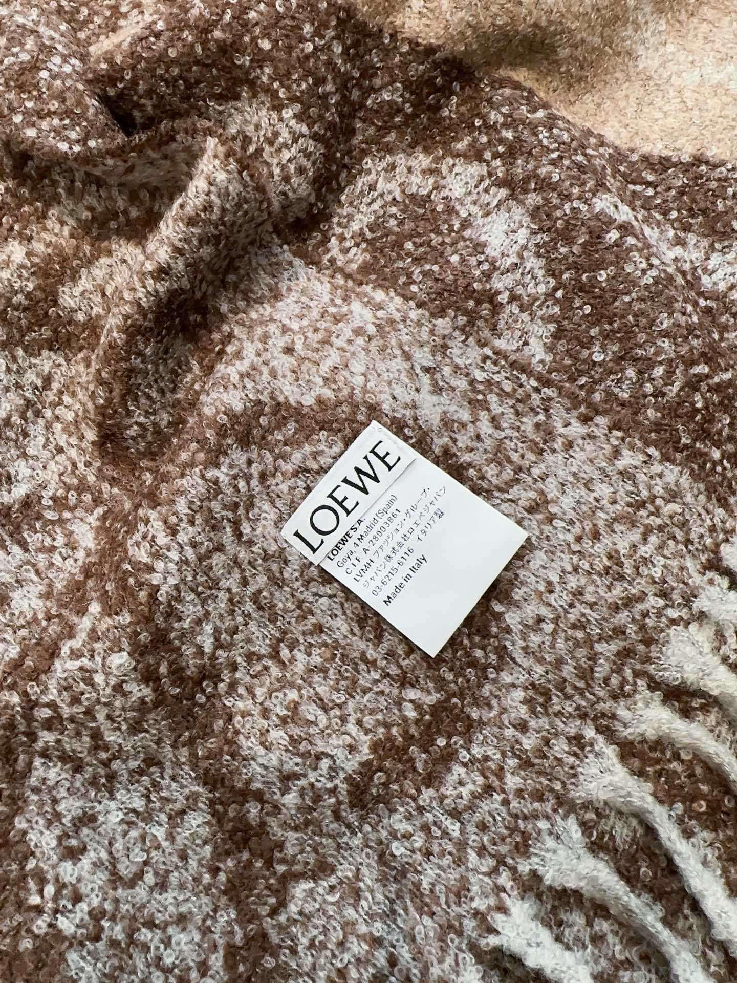 顶级原单中性款️罗意威很幸運拿到這個品牌的東西真的不多見很少在國內做訂單款式真的少的可怜️️️羅意威作為