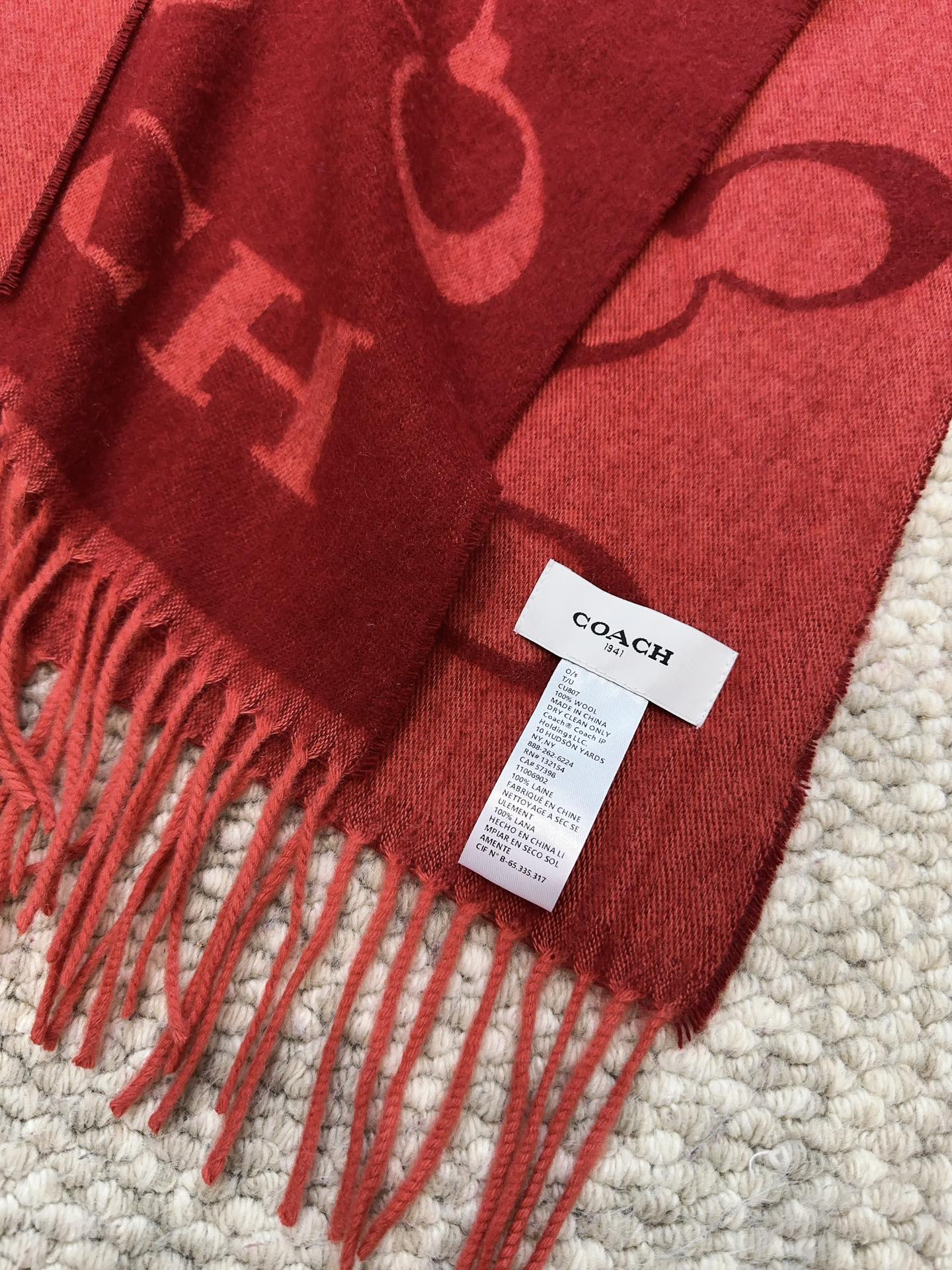 Stylish Coac Classic C Logo Double Cape: 97% Wool, Super Soft and Comfy Hands - 图片 4