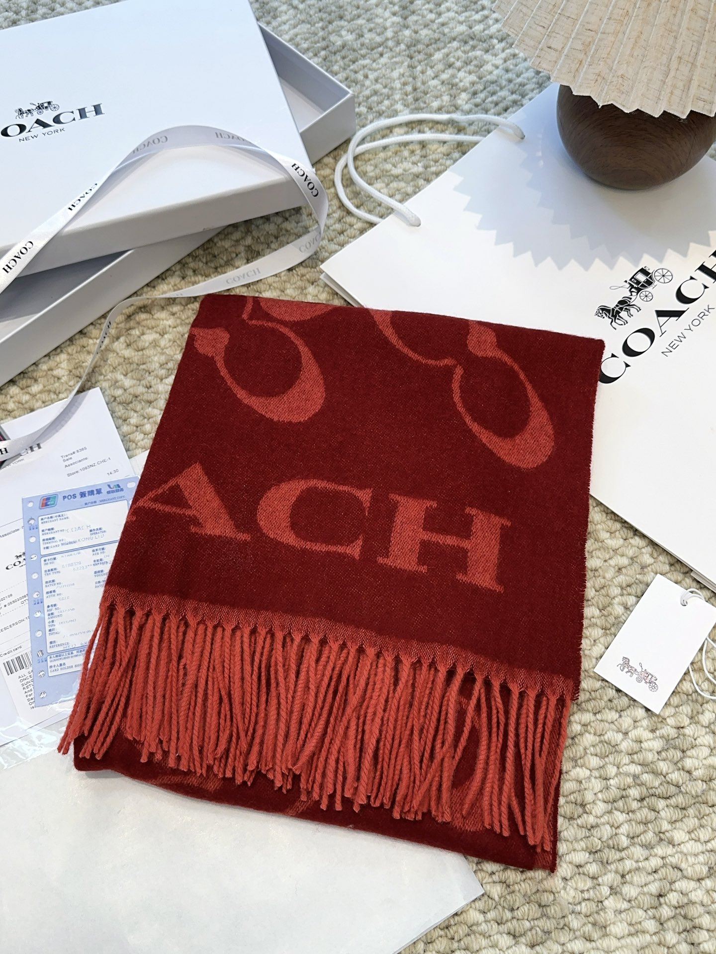 Stylish Coac Classic C Logo Double Cape: 97% Wool, Super Soft and Comfy Hands - 图片 3