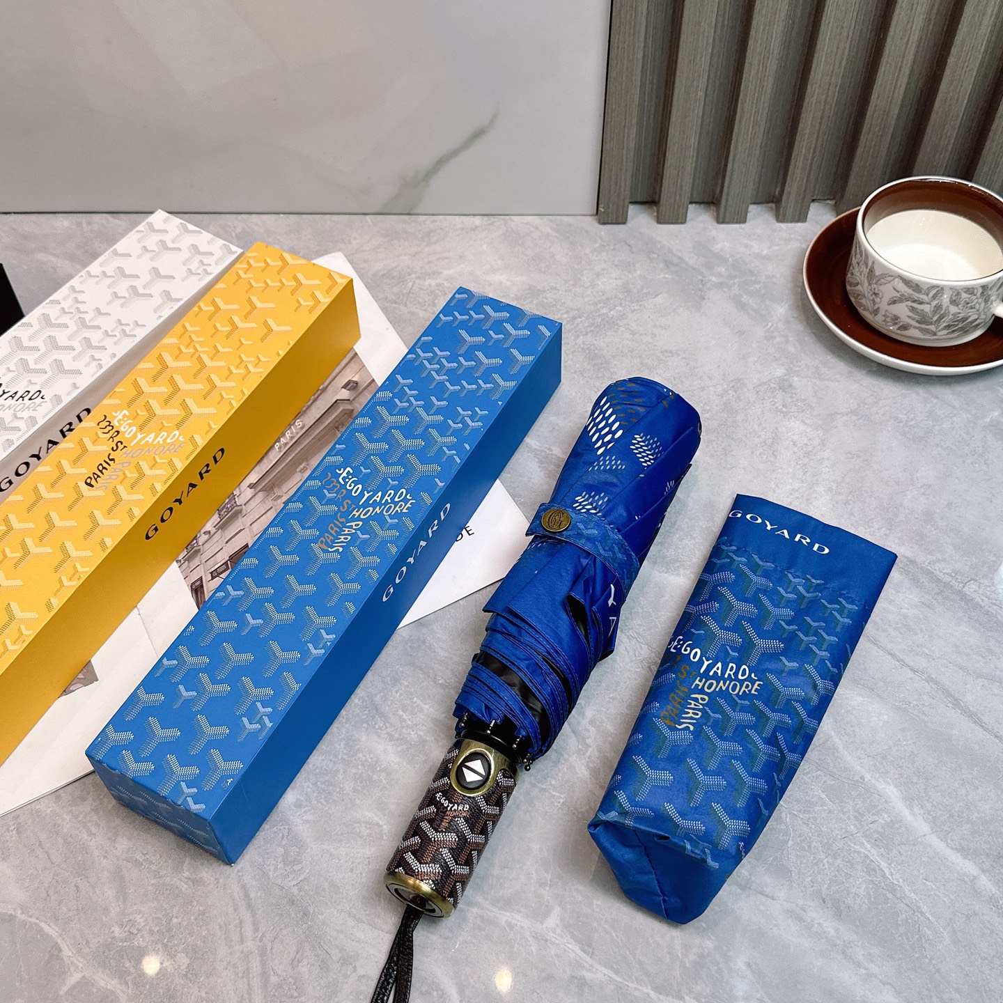   Goyard戈雅 三折防晒睛雨伞🔥🔥 夏季新款 全自动折叠晴雨伞 
内里黑色涂层防晒有效阻隔紫外线9