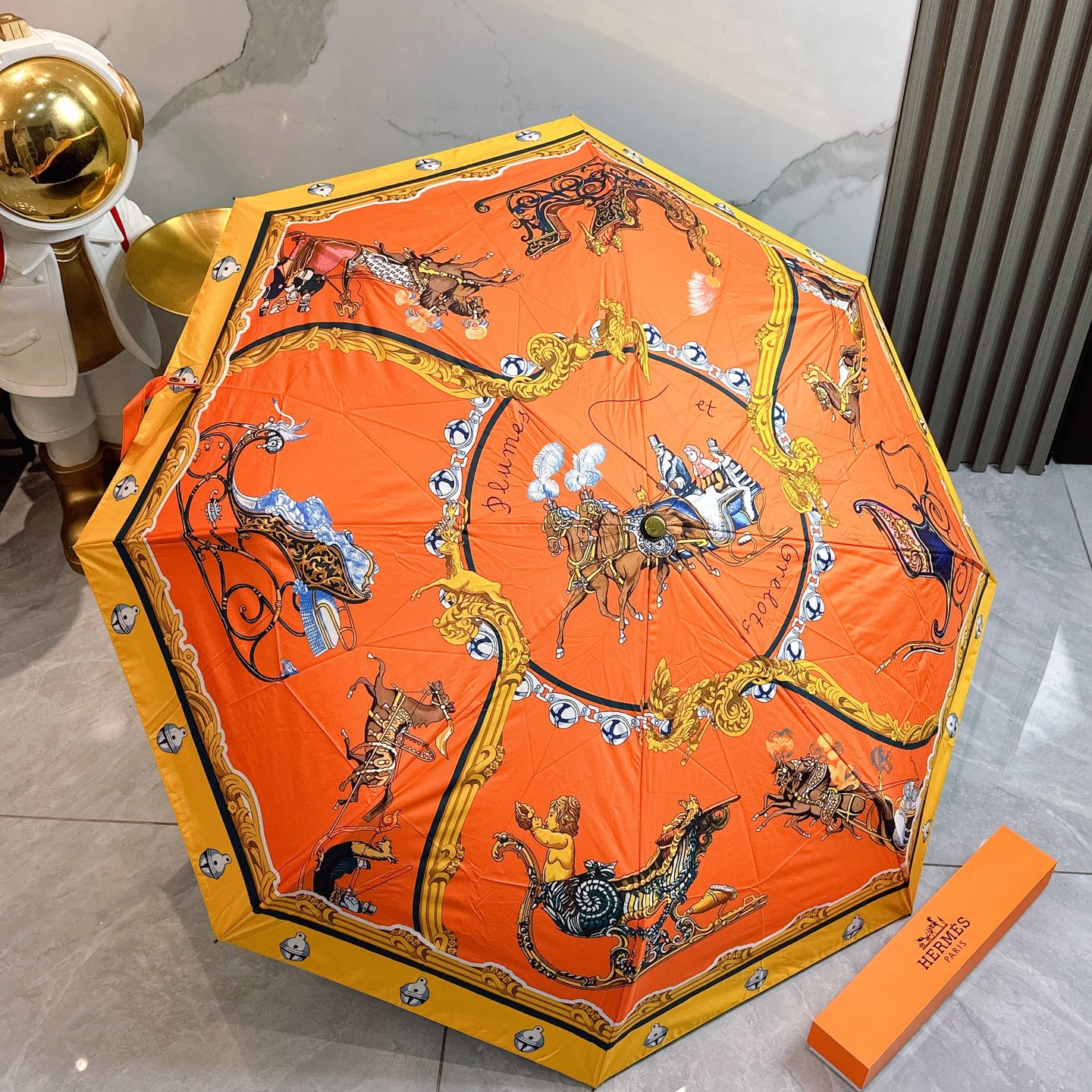  爱马仕HERMES 三折防晒睛雨伞🔥🔥 夏季新款 全自动折叠晴雨伞 
内里黑色涂层防晒有效阻隔紫外线9