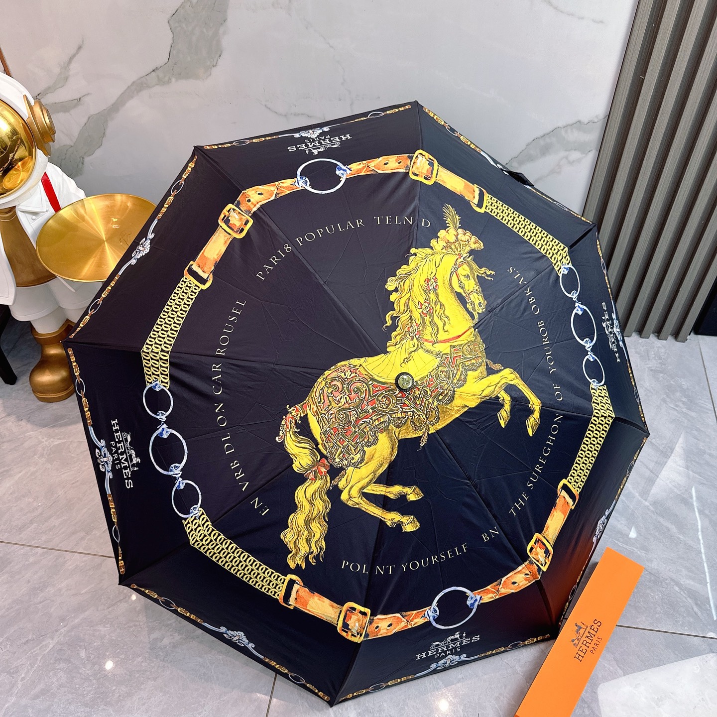  爱马仕HERMES 三折防晒睛雨伞🔥🔥 夏季新款 全自动折叠晴雨伞 
内里黑色涂层防晒有效阻隔紫外线9