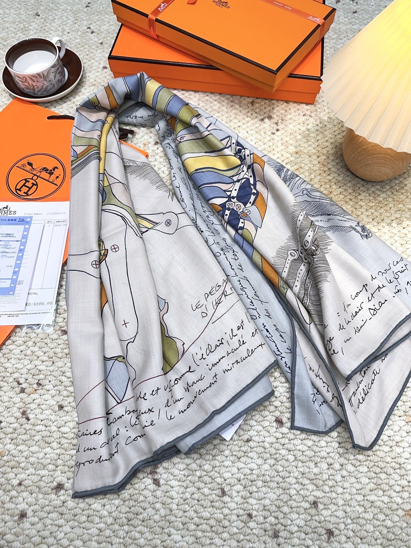 爱马仕(Hermes)2025年秋冬抢先 上新💞【双面同色丝毛方巾】手工卷边山羊绒和真丝混纺披肩(70%