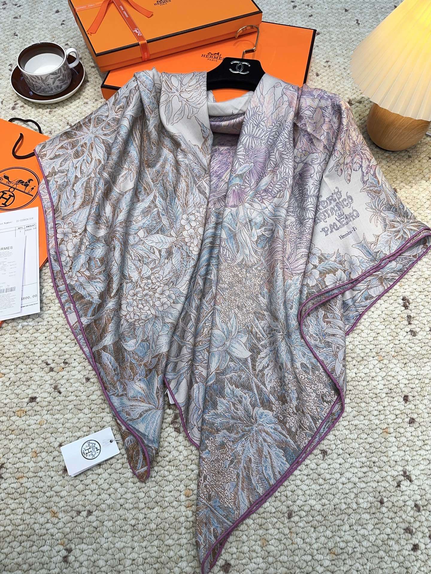 爱马仕(Hermes)羊绒新款🆕《巴勒莫植物园》羊绒方巾,顶级工艺超值‼️爱马仕专柜爆款🎁💟立体呈现图案