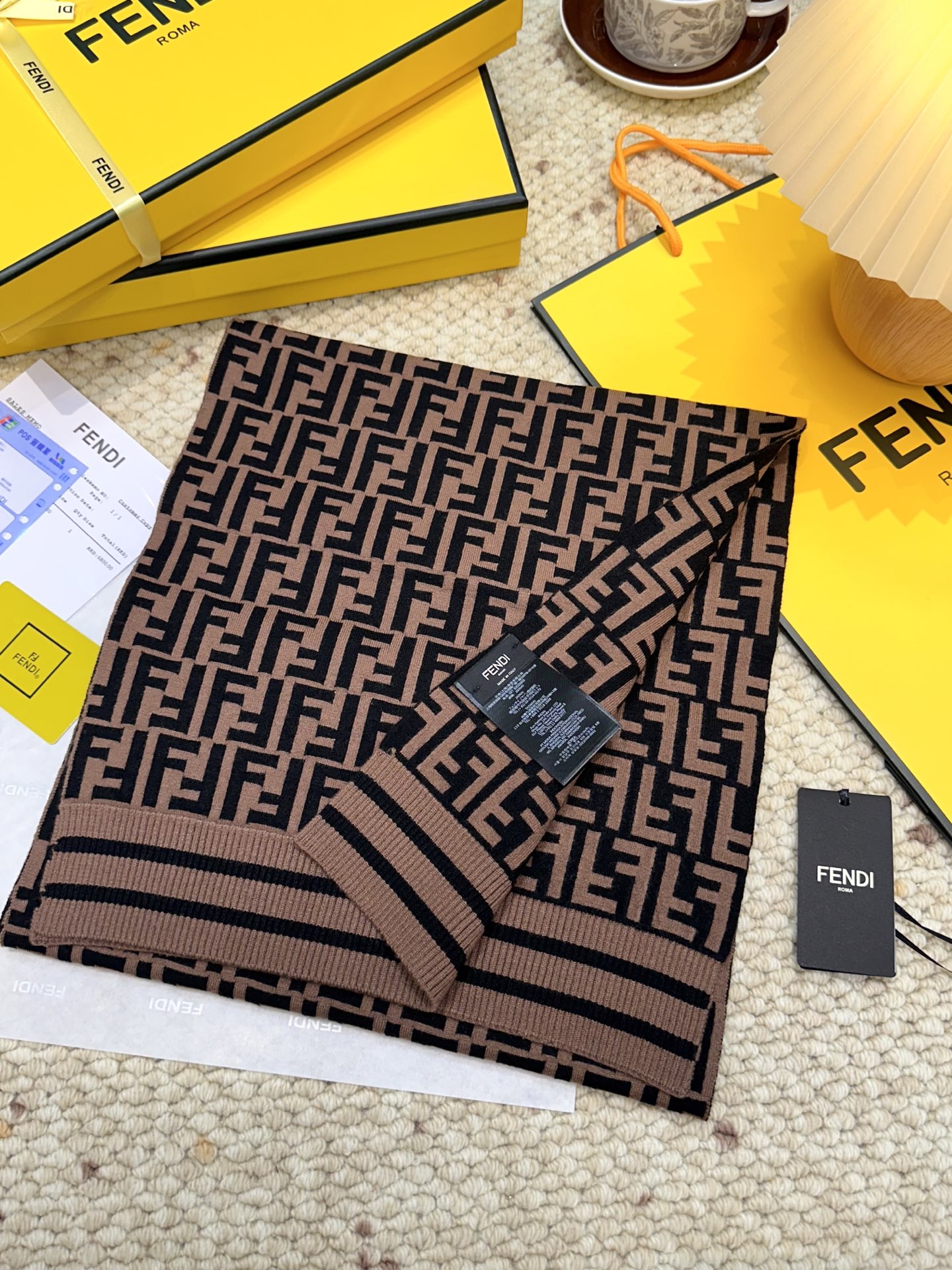 🆕Fendi · 经典FF针织长巾❗️芬迪 喜欢小众不撞款的Fendi推荐入！】时髦过冬！！非常的低调奢