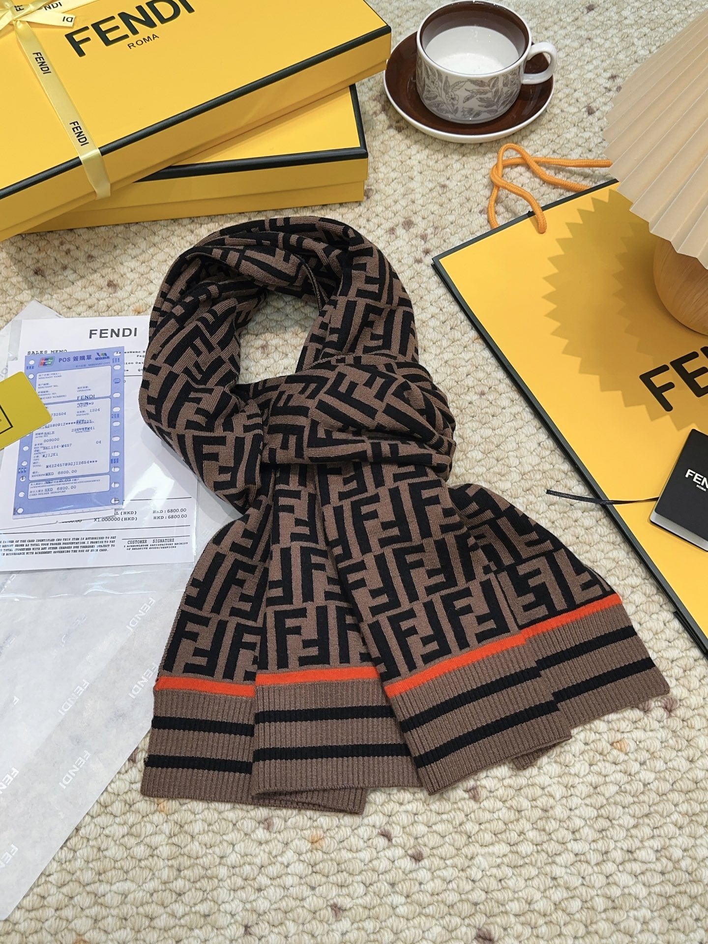 🆕Fendi · 经典FF针织长巾❗️芬迪 喜欢小众不撞款的Fendi推荐入！】时髦过冬！！非常的低调奢