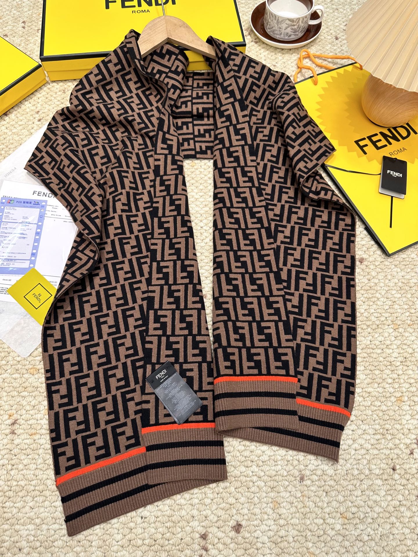 🆕Fendi · 经典FF针织长巾❗️芬迪 喜欢小众不撞款的Fendi推荐入！】时髦过冬！！非常的低调奢