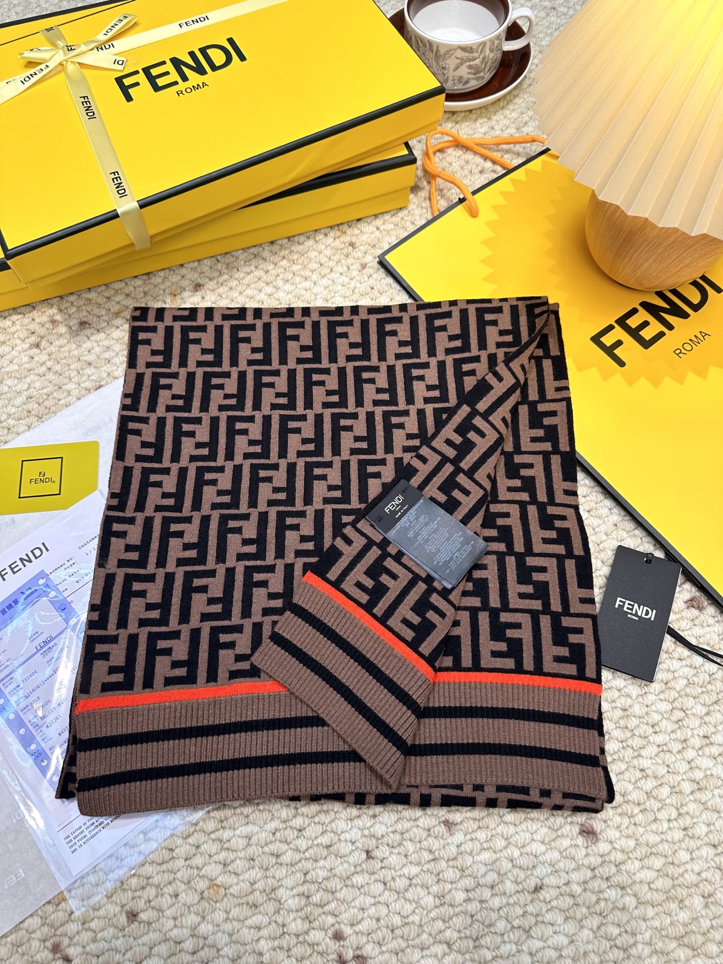 🆕Fendi · 经典FF针织长巾❗️芬迪 喜欢小众不撞款的Fendi推荐入！】时髦过冬！！非常的低调奢