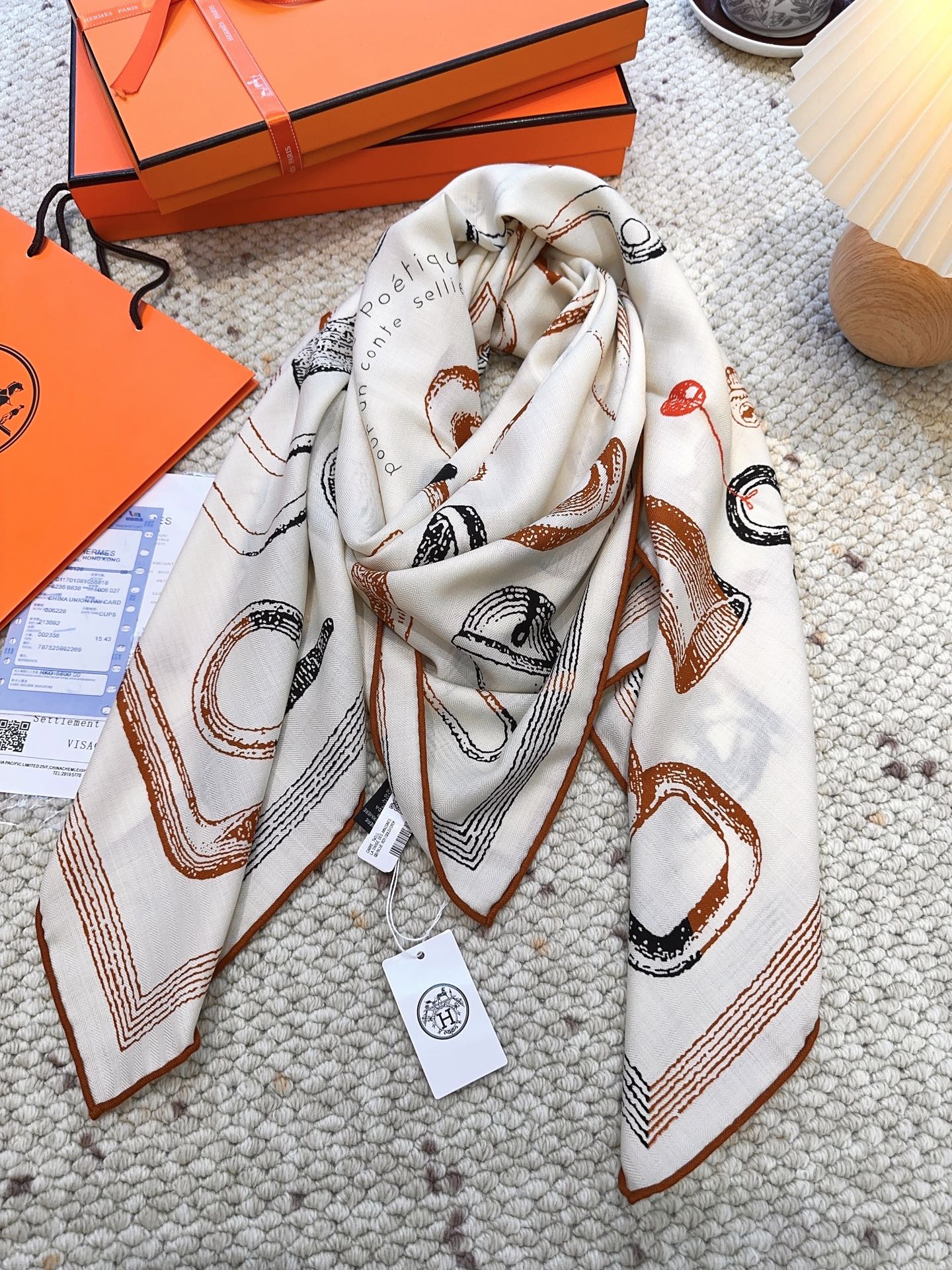 爱马仕(Hermes)【💗】 | “马具故事的诗意回顾”140披肩 【三色 上新❤️】 永远秉承高品质天