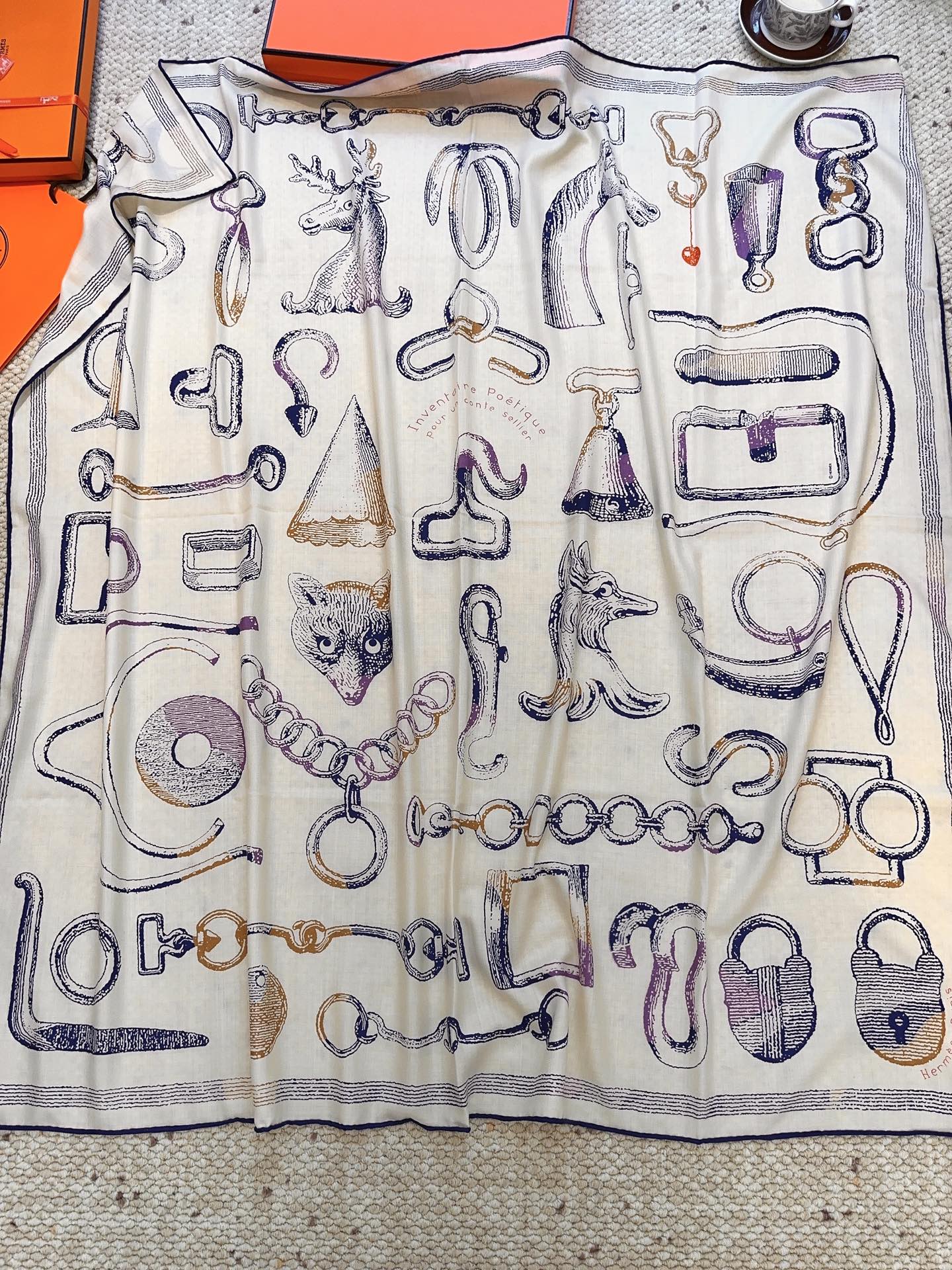 爱马仕(Hermes)【💗】 | “马具故事的诗意回顾”140披肩 【三色 上新❤️】 永远秉承高品质天
