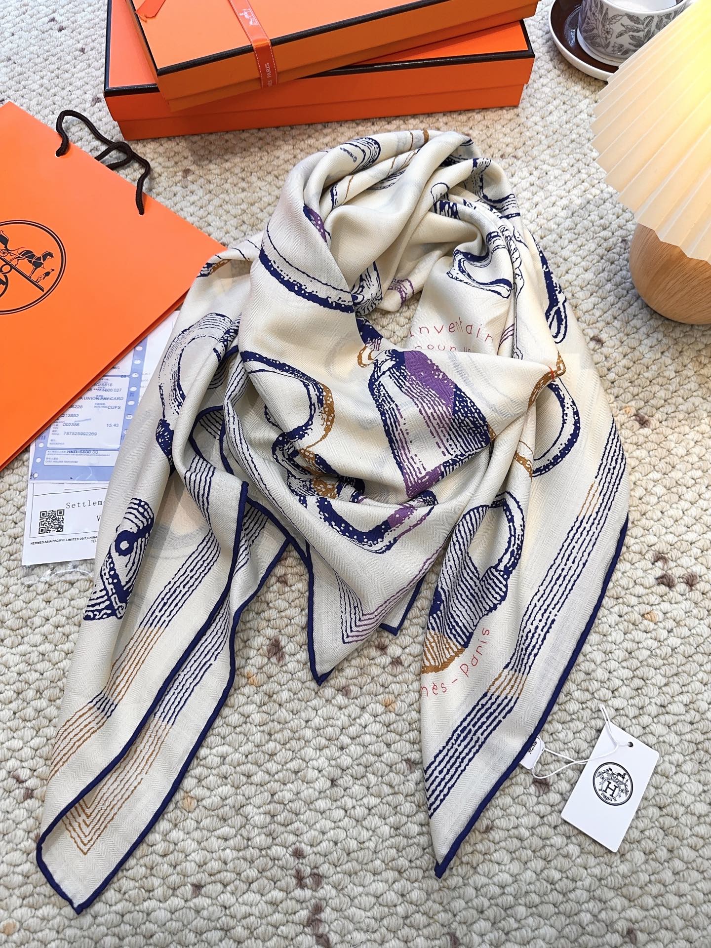 爱马仕(Hermes)【💗】 | “马具故事的诗意回顾”140披肩 【三色 上新❤️】 永远秉承高品质天
