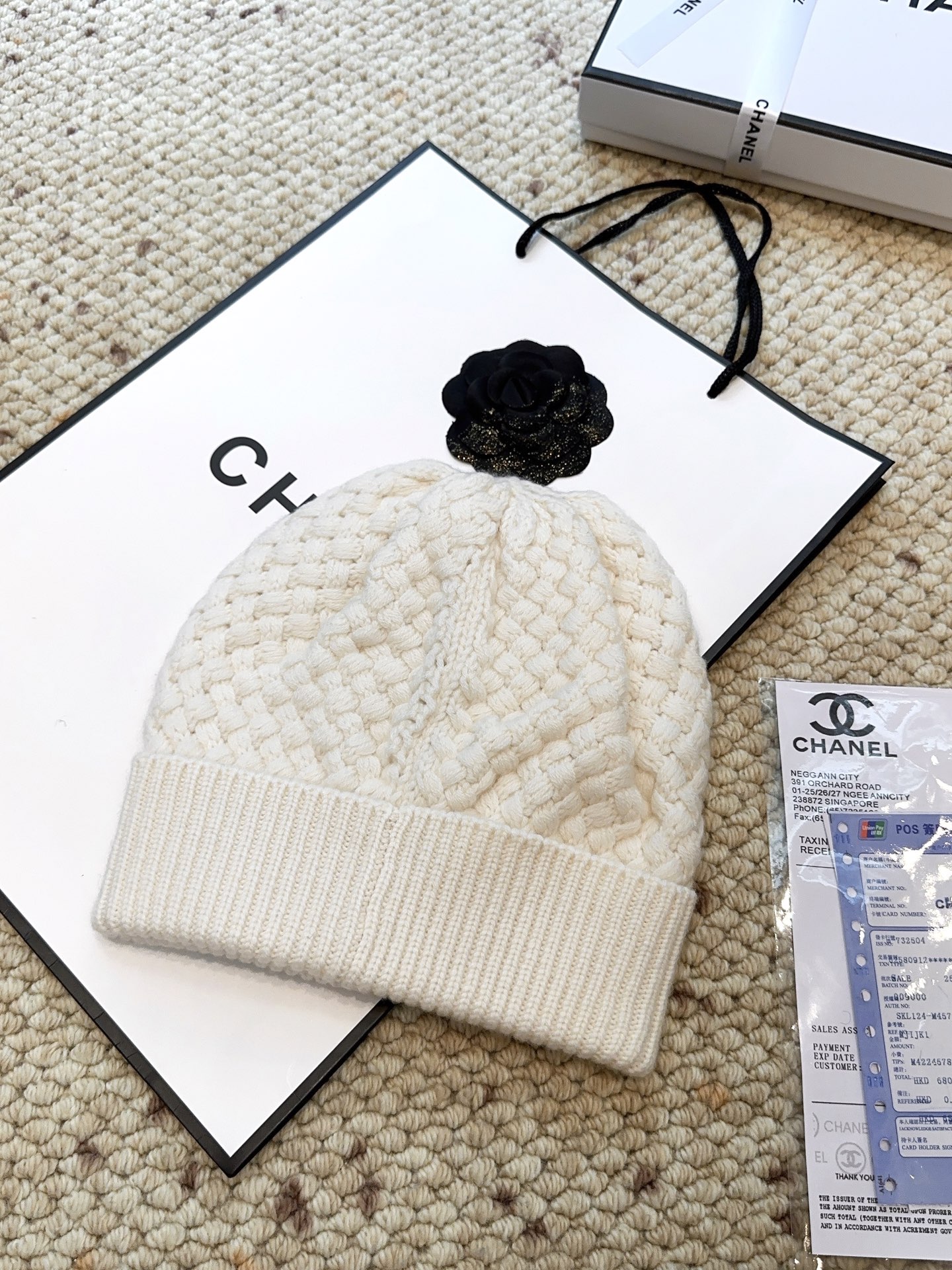 Chanel CHANEL（香奈儿） | 双C山茶花菠萝针织冷帽 推荐